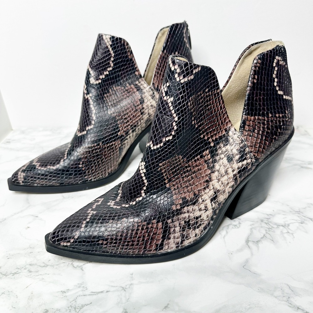 Vince Camuto Gigietta Booties Womens 9.5 Brown Snakeskin Block Heel Cutout